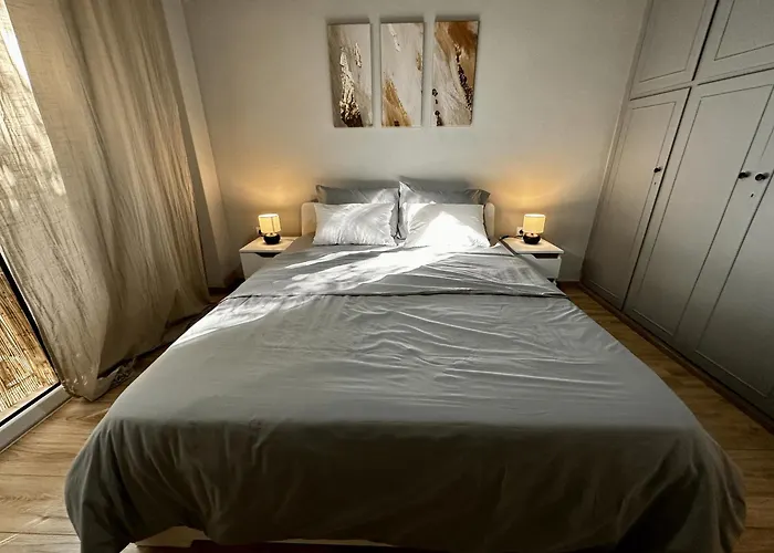 Your Cozy Home In Athens